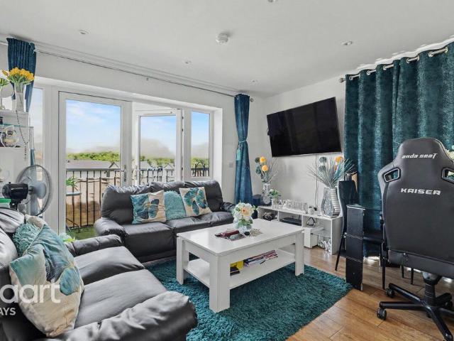 Apartment for rent in Badgers Dene, Grays