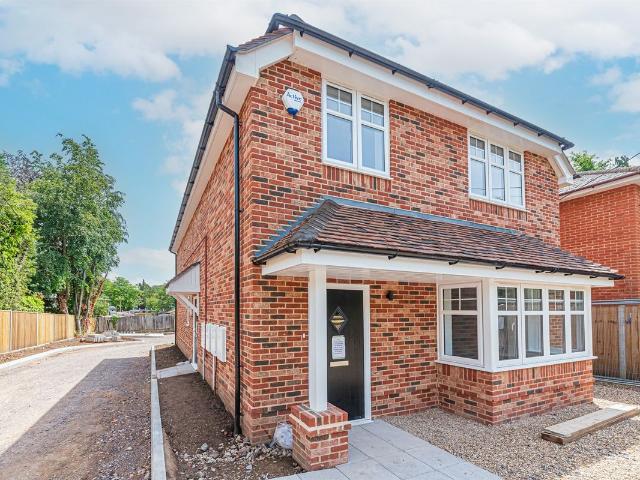 Apartment for rent in Buckler's Park, Crowthorne