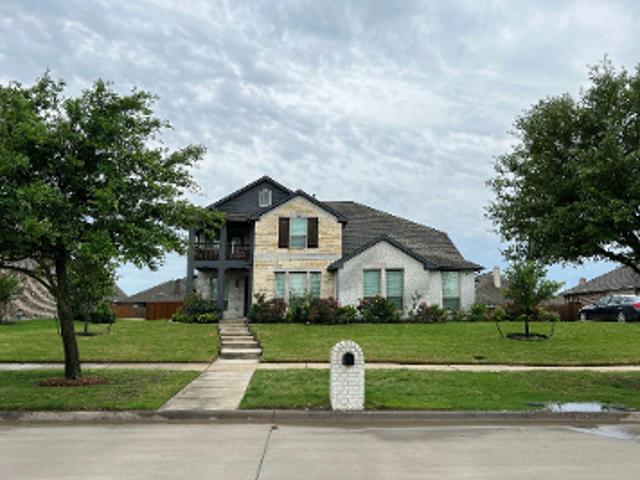 House for sale in Devonshire, Forney