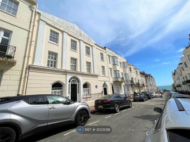 Apartment for rent in Queen's Park, Brighton