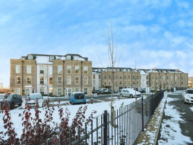 Apartment for rent in Charlesworth, East Midlands