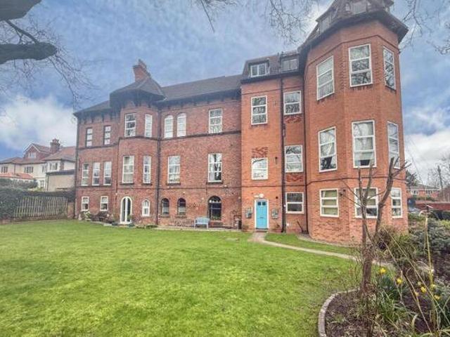 House for sale in Birkenhead, Liverpool City Region