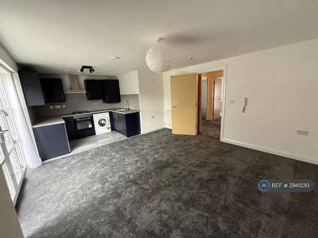 Apartment for rent in Barton upon Irwell, Salford