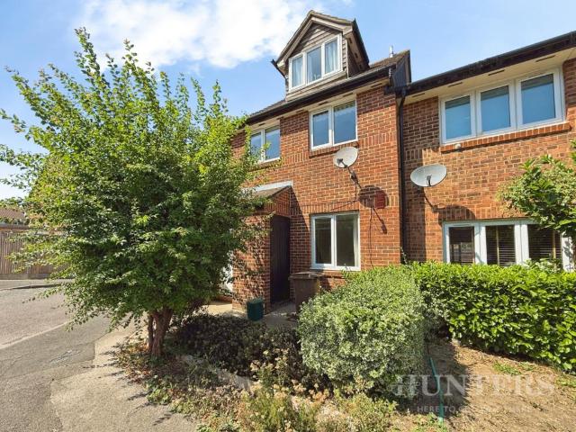 Apartment for rent in The Wrythe, Greater London