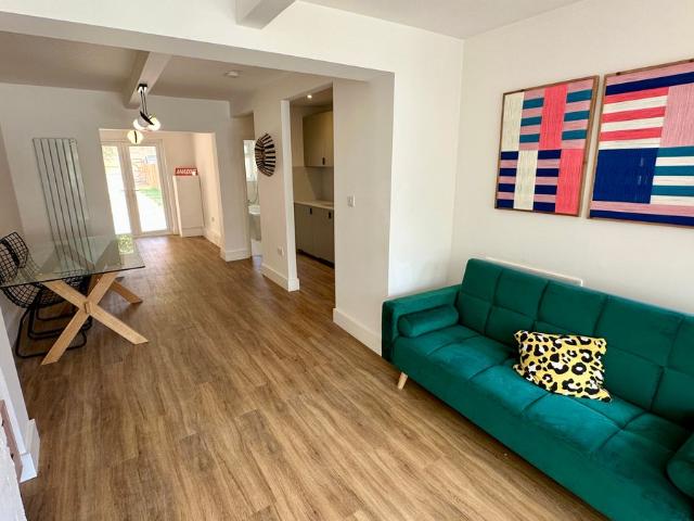 House for rent in London Borough of Hounslow, Hanworth