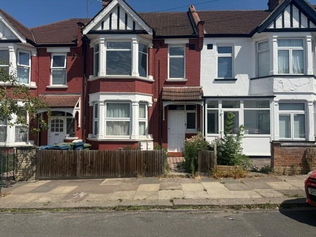 Apartment for rent in Wealdstone, Greater London