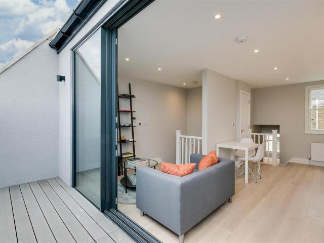 Apartment for rent in London Borough of Hounslow, Greater London