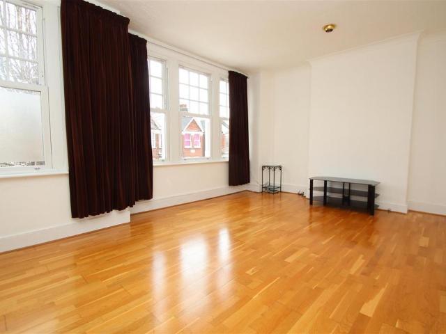 Apartment for rent in Palmers Green, Greater London