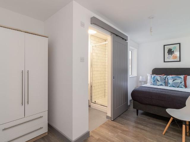 Room for rent in Claughton, Wirral
