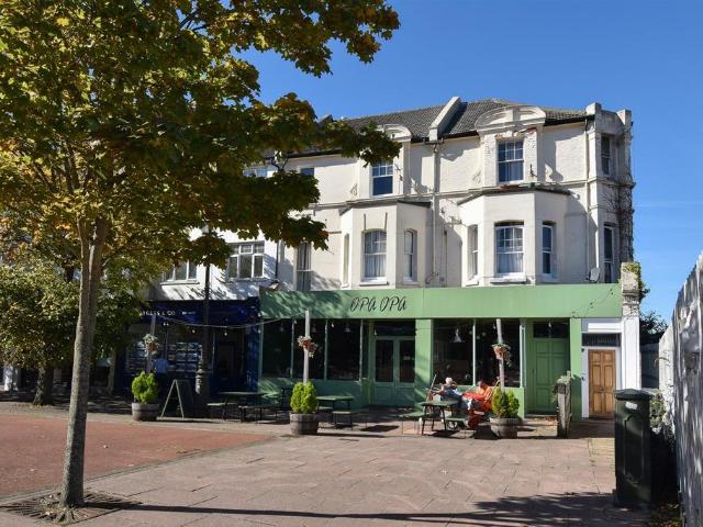 Apartment for rent in Central, Heathlands