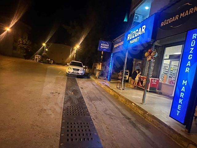 Çiğli, İzmir içerisinde satılık Dükkan