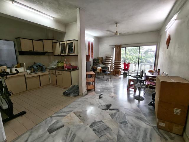 Apartment for sale in Country Heights Damansara, Kuala Lumpur