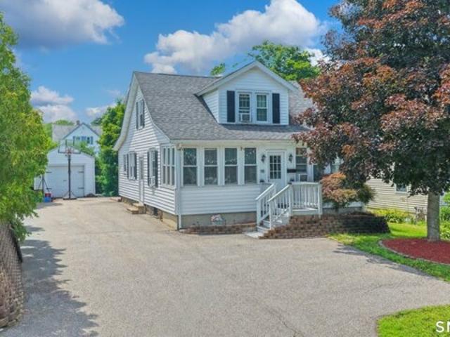 House for sale in Plymouth, Connecticut