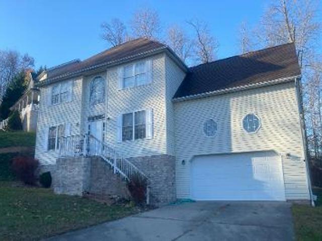 House for sale in Elkview, West Virginia