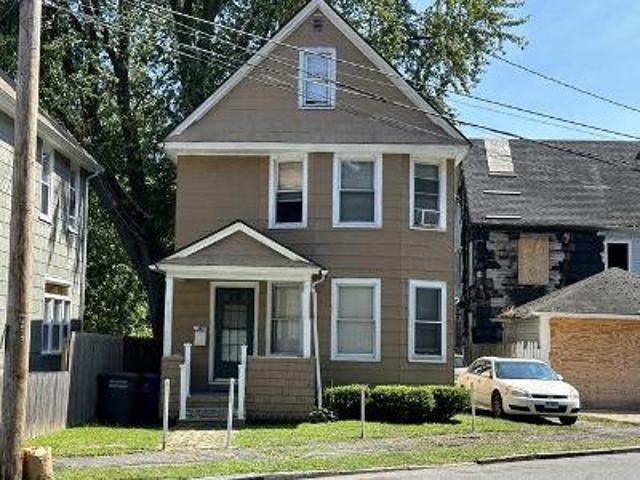House for sale in Bridgeport