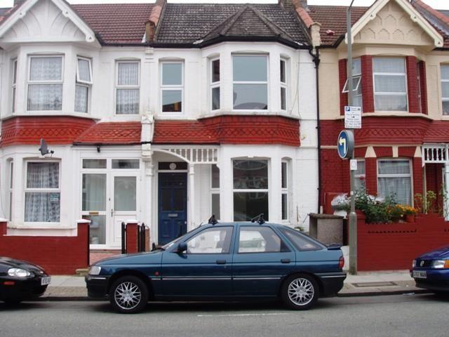 Studio for rent in Furzedown, Greater London