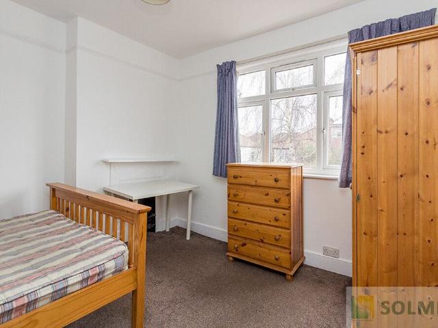 Room for rent in Dollis Hill, Greater London