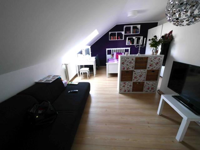 Dachgeschosswohnung mieten in Wörthsiedlung, Düren