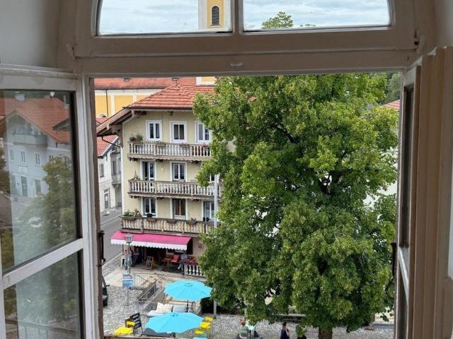 Dachgeschosswohnung mieten in Miesbach, Bayern