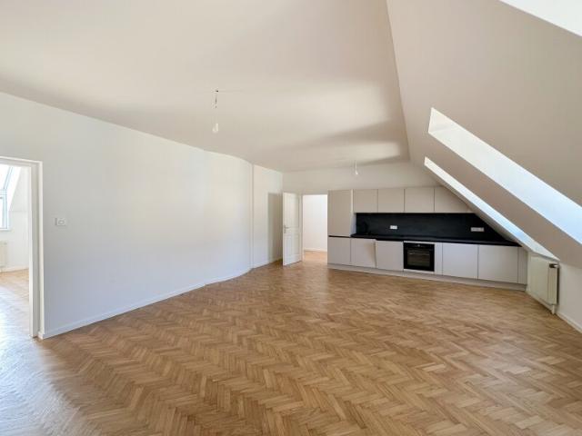 Dachgeschosswohnung kaufen in Währing, Wien