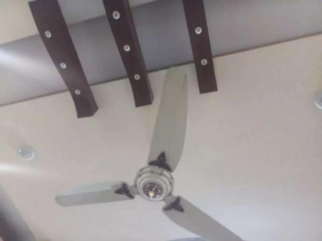 Commercial for rent in 2 ڈی ایچ اے فیز, کراچی ڈویژن