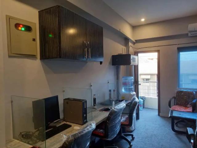 Commercial for sale in زمزمہ, کراچی ڈویژن