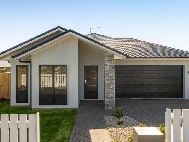 Cottage for sale in Burdell, Queensland