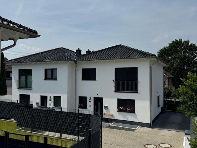 Doppelhaushälfte mieten in Niederkassel