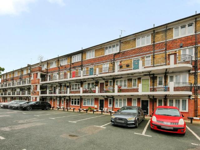 Apartment for rent in Old Kent Road, Greater London