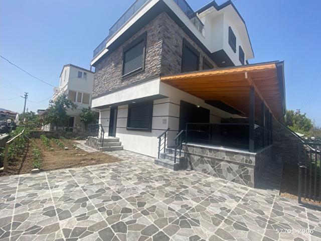 İzmir Merkez içerisinde satılık Villa