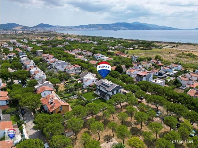 Dikili, İzmir içerisinde satılık Villa