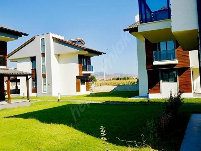 Dikili, İzmir içerisinde satılık Villa