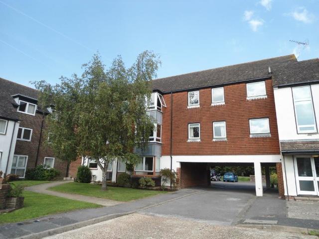 Apartment for rent in Barnham and Eastergate, Clapham