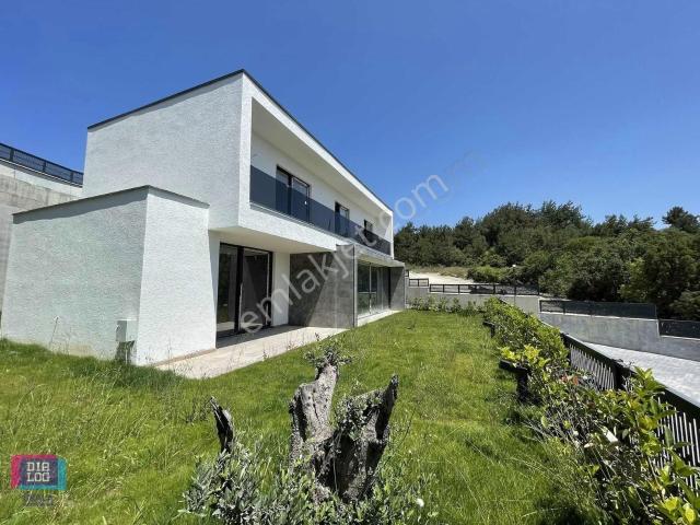 Mudanya içerisinde satılık Villa