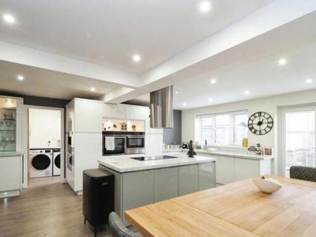 House for sale in Potters Corner, East Midlands