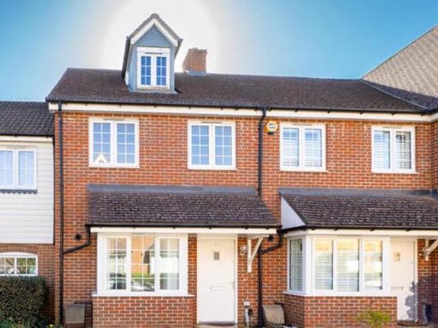 House for rent in Surrey, England