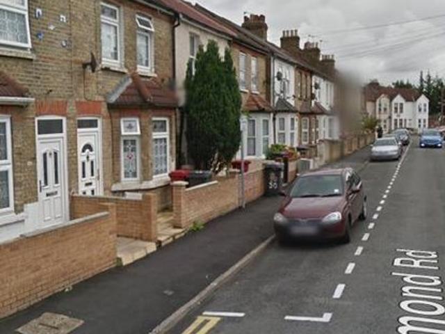 Studio for rent in Slough