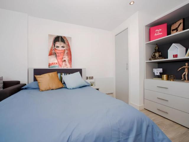 Studio for rent in Newtown, Two Mills