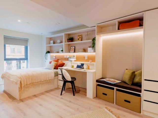 Studio for rent in Blythswood Hill, Scotland