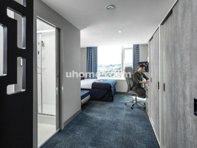 Studio for rent in Watergate, Devon