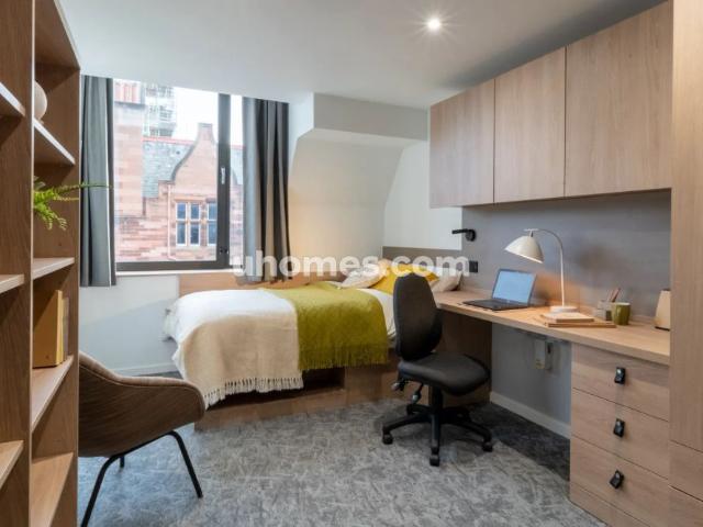 Studio for rent in Sciennes, Scotland