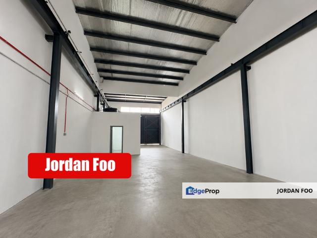 Warehouse for rent in Beringin, Georgetown