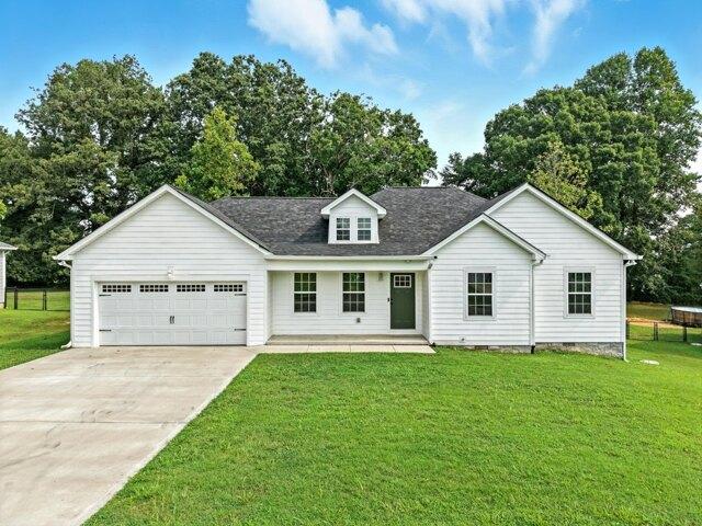 House for sale in White Bluff House for sale in White Bluff