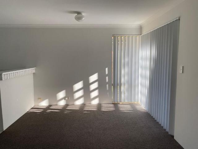 Room for rent in Cockburn, Western Australia