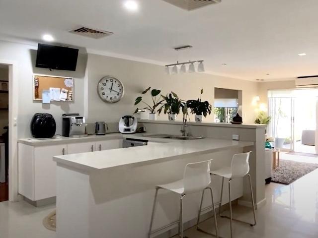 Room for rent in Stirling, Western Australia