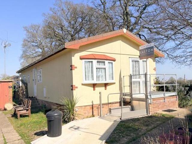 House for sale in Barton Stacey, Hampshire