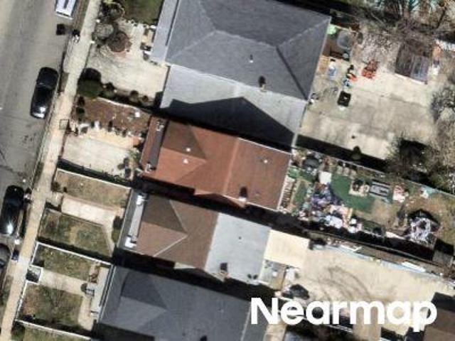 House for sale in Queens, Arverne