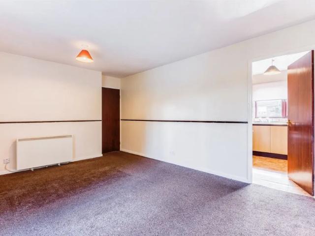 Apartment for rent in Pinders Heath, West Yorkshire