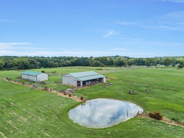 Land for sale in Dickson, Tennessee