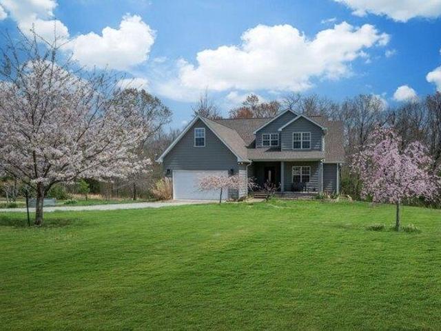 Land for sale in Dickson, Tennessee